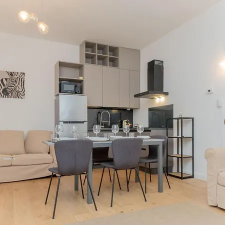 New Exclusive Fondazione Prada Tram To Duomo Apartmán *