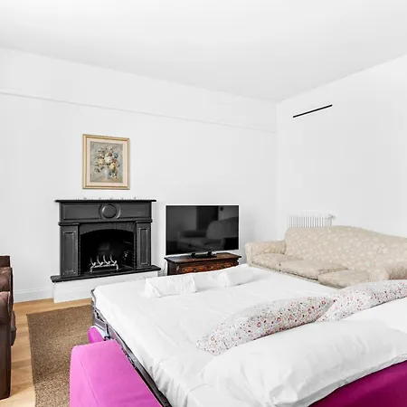 Luxury Penthouse - 5 Min To Duomo Daire *