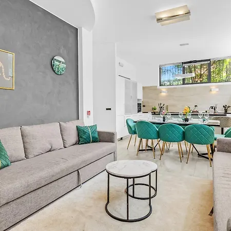 Luxury House Jacuzzi - Mediolan