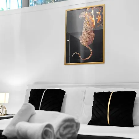 Luxury House Jacuzzi - Apartament Mediolan