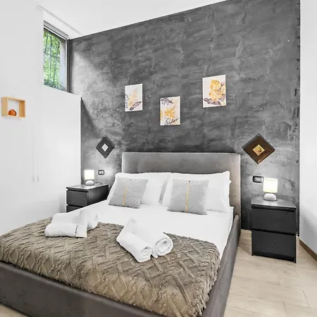 Appartement Luxury House Jacuzzi - Milaan