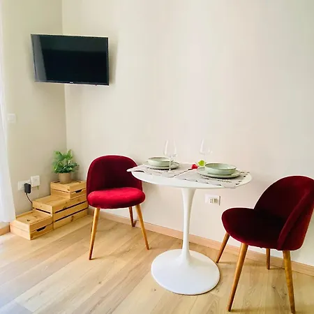 Apartment Cozy Isola Garden *