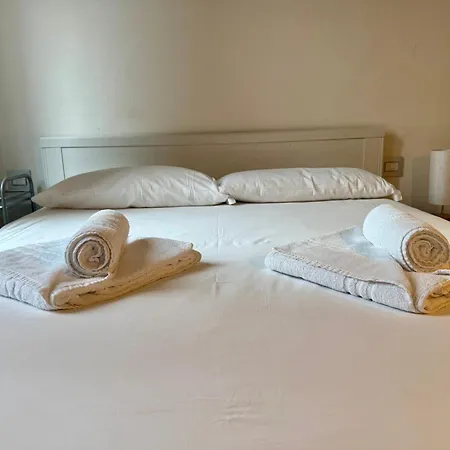 Casina Correggio Апартаменты Милан