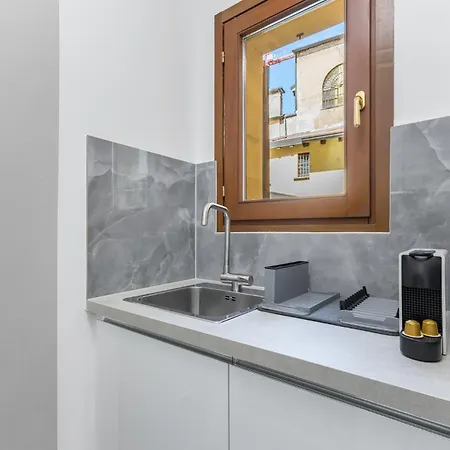 White - Duomo - 6 Posti Appartement