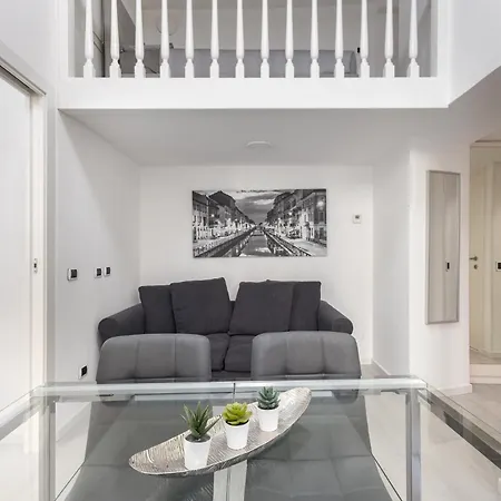 Appartement White - Duomo - 6 Posti Milaan