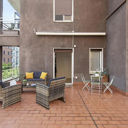 Terrazza Milanese - San Siro, Fiera & Life - Rinnovamento Facciata Palazzo In Corso