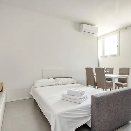 Appartement Bovisa - Elegant Urban Flat