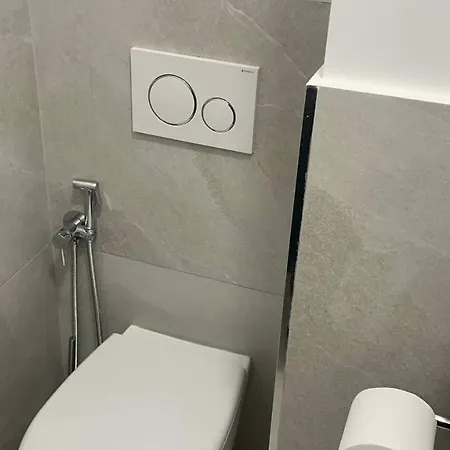 Caminadella La Hotel Milan