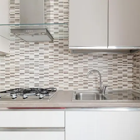 Guesthost - Bright Near Mm2 Lambrate