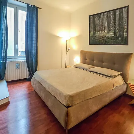 Guesthost - Modern With Hot Tub Appartement