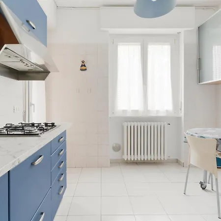 Apartament Guesthost - Piazza Abbiategrasso Chiesa Rossa Mediolan