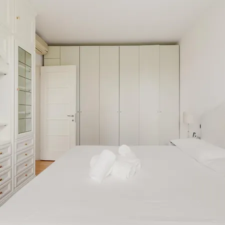 Guesthost- Universita Bocconi Terrace