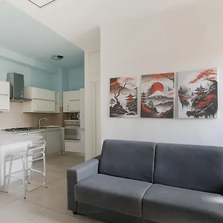 Guest Host Milano- Brenta M3 Balcony Апартаменты Милан