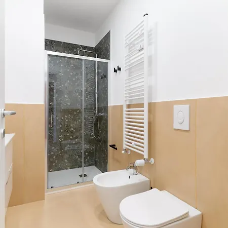 Guesthost - Cosy Milano- Bande Nere M1 * Milano