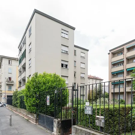 Guesthost - Cozy & Bright * Μιλάνο