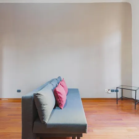 Guesthost - Mm3 Lodi Bright Apartment