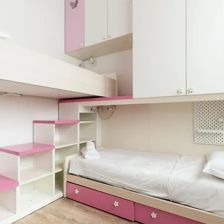 Guesthost - Welcoming Ground-floor With Loft Milaan