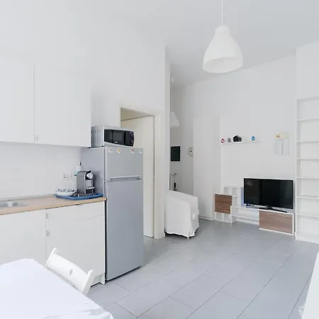 Guesthost - Bright Isola - Appartement *