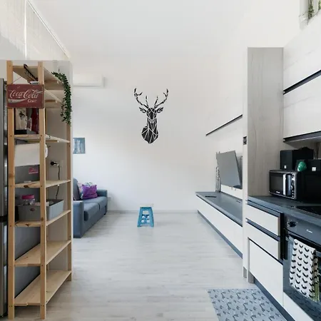 Apartmán Guesthost - Cozy Loft X4 Near Via Padova Milán