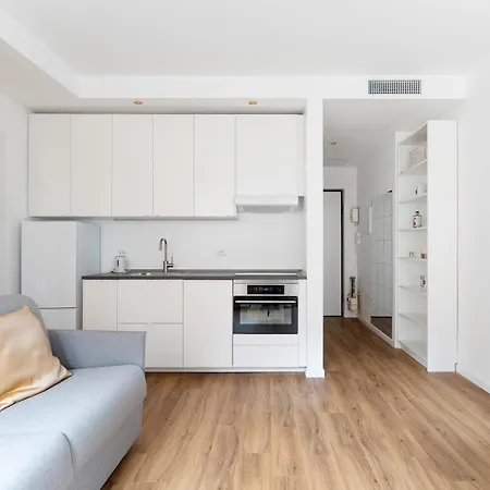 Guesthost - Varesina - *