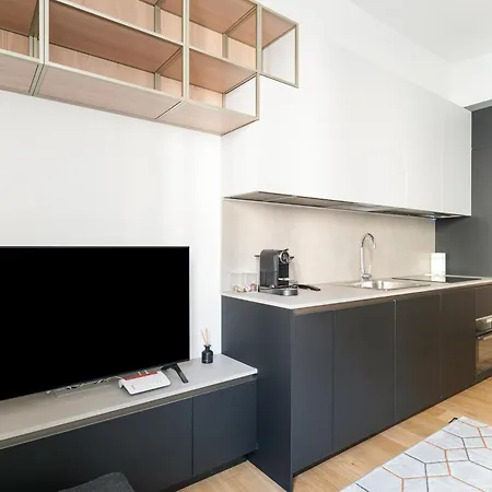 Guesthost - Stazione Sleek *