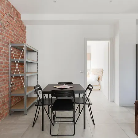 Guesthost - M4 Argonne Design With Balconies * ميلان