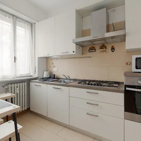 Apartament Guesthost - M1 Lima Roomy With Balconies *