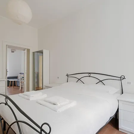 Guesthost - Porta Venezia & Buenos Aires Apartamento *