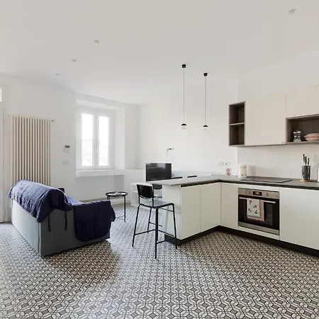 Apartment Guesthost - Cozy Near Parco Trotter *