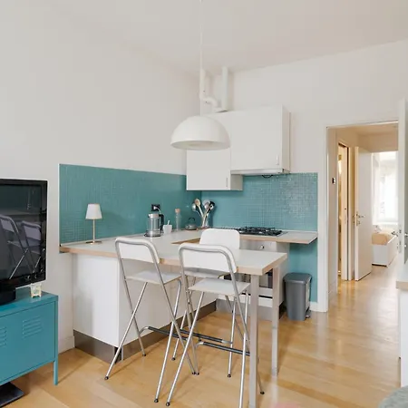 Guesthost - Cosy Comfy Milano- Sempione & Gerusalemme * Милан