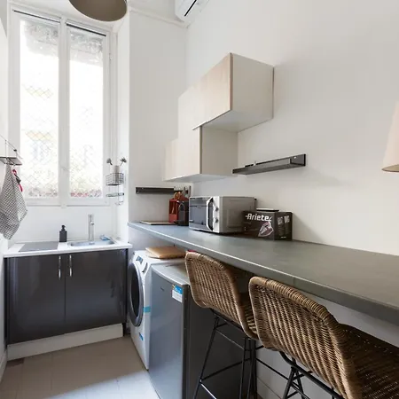 Apartment Guesthost - Cosy In The Heart Of Mailand