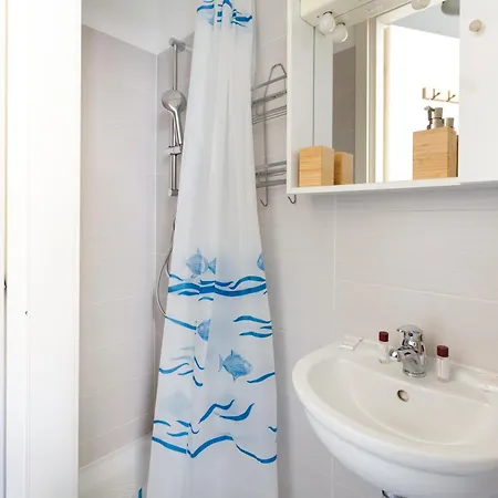 Guesthost - Cosy In The Heart Of * Milano