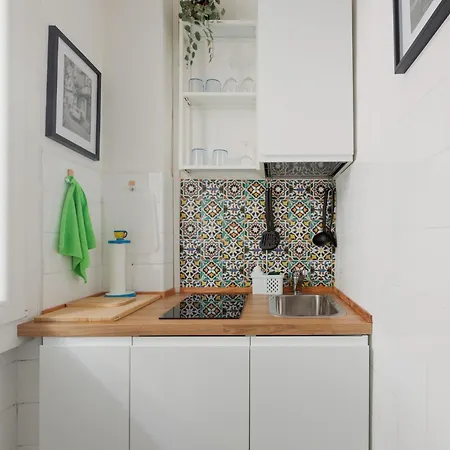 Guesthost - San Siro Modern With Balcony شقة ميلان