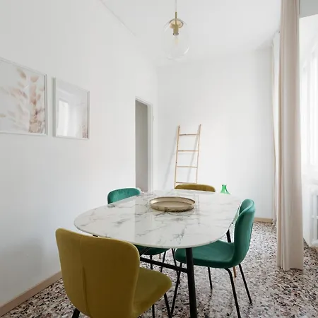 Appartement Guesthost - San Siro Modern With Balcony