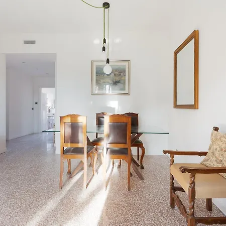 Appartamento Guesthost - Comfy Family In