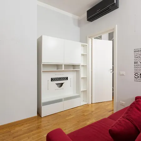 Guesthost - M3 Lodi Trendy Red *