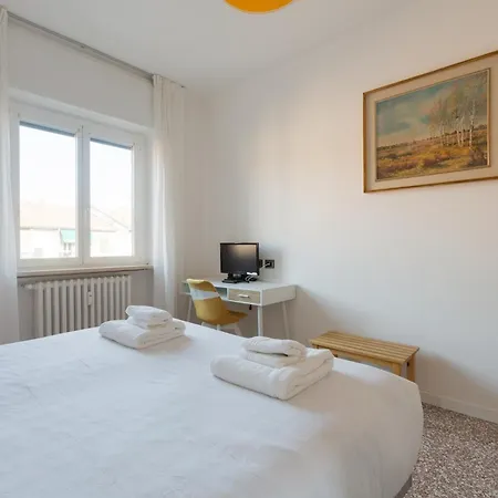 Appartamento Guesthost - Comfy Family In Milano