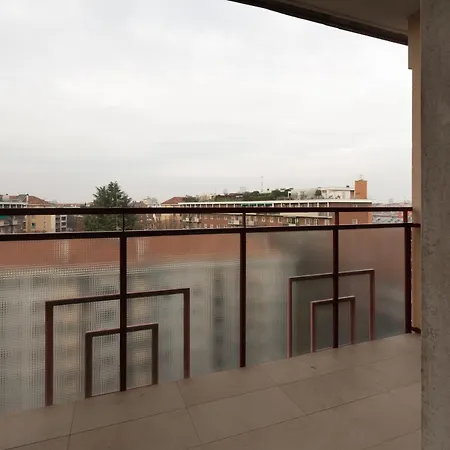 Guesthost - Savona- Navigli District Cosy With Balcony *