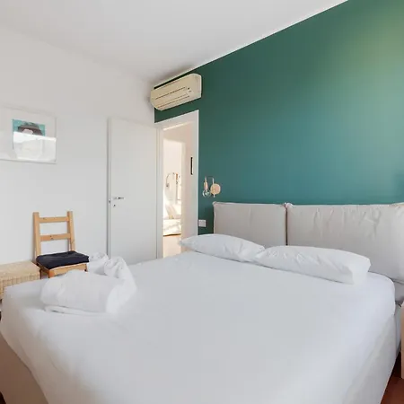 Apartman Guesthost - Modern With Balcony Near Niguarda Hospital