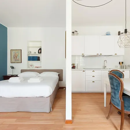 Guesthost - Sant'ambrogio & Duomo Elegant Daire *