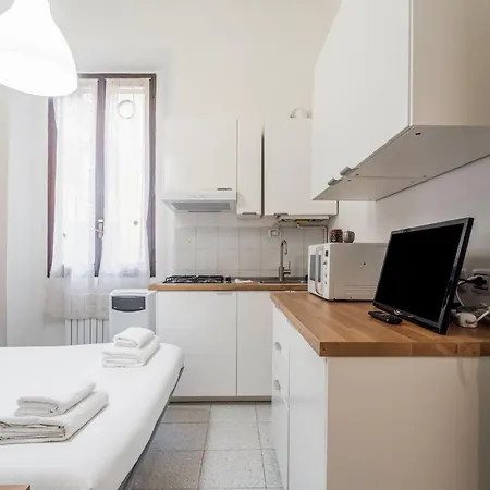 Apartment Guesthost - Porta Romana Tiny