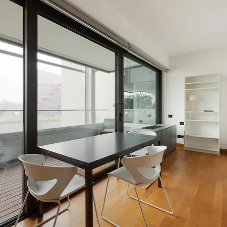 Appartamento Cozy In Portello District Milano