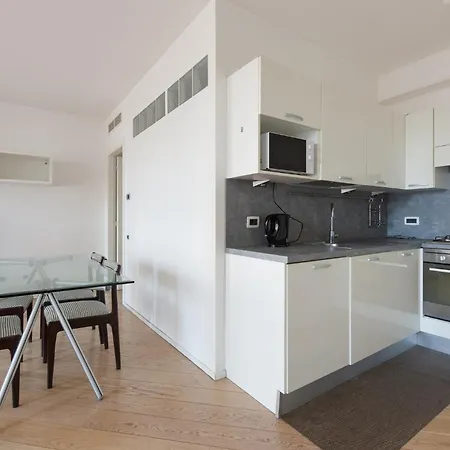 Modern With Balcony In Portello District
