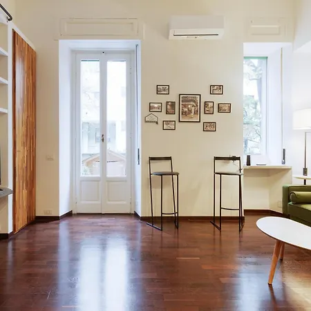 Guesthost - Modern And Cozy Near Amendola M1 Apartment