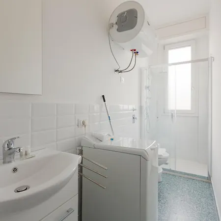Dergano Balcony Apartment *