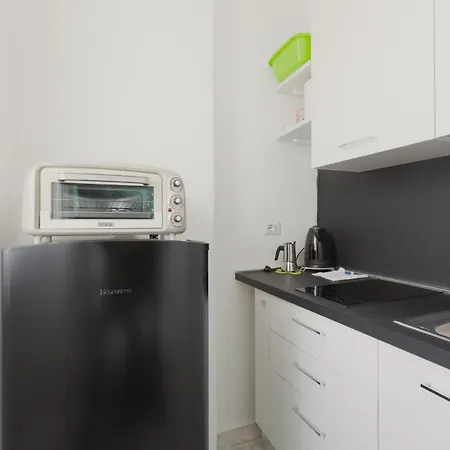Apartment Dergano Balcony Milan