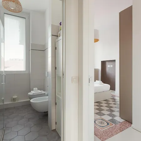 Guesthost - M4 Argonne Cosy Apartment Milan