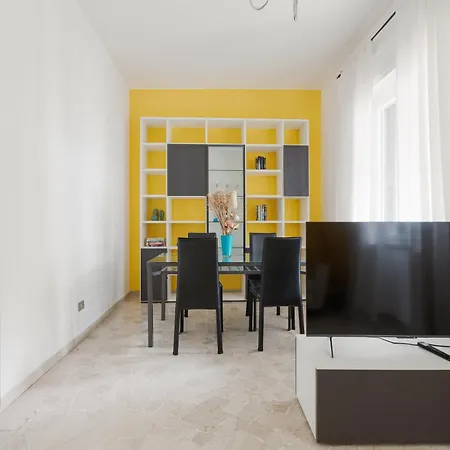 Guesthost - Gambara Balcony Milano