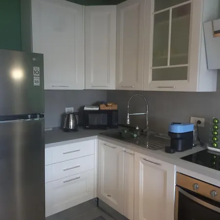 Porta Romana Ssubway To Ice Hockey Venue S-giulia Free Parking Garage - Con Parcheggio Incluso Nuovo Con 2 Da Letto E Due Bagni - New With 2 Bdrooms 2 Bathrooms- Jellow Subway Metro Gialla Porta Romana 3 Stops To Duo ミラノ