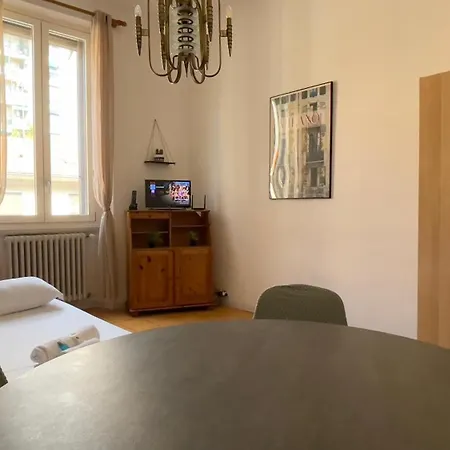 Parco Sui Navigli -appartamento Con Parking Privato * Milão